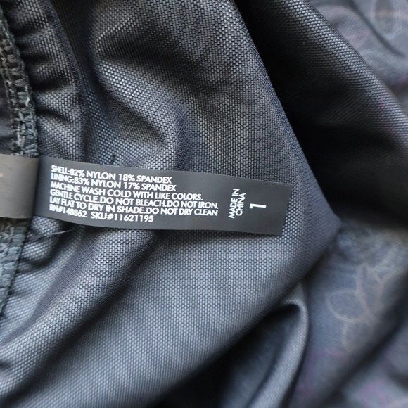 Torrid High-Rise Allover Smooth Swim Bottom Size 1 Black Floral Graphic - Picture 5 of 7